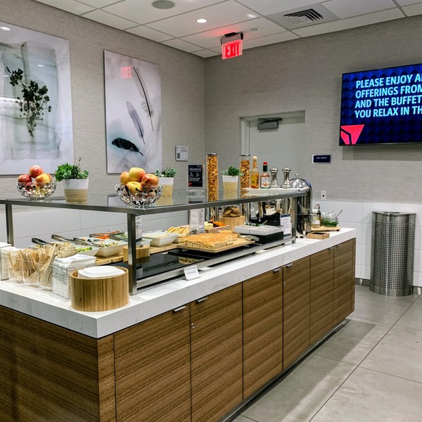 Delta_LAX_Buffet